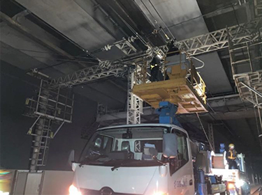 Process of installation on the Seto-Ohashi Line
